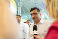 Ismert üzletemberek is beiratkoztak az AUR-ba