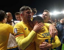 Csoportgyőzelmet céloz Románia a Svájc elleni Eb-selejtezőn