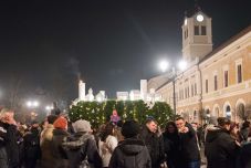 Adventi gyertyagyújtással és léleknyitó koncertekkel ünnepel Sepsiszentgyörgy