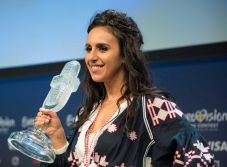 Az Eurovíziós dalfesztivál győztese ellen adtak ki letartóztatási parancsot az oroszok