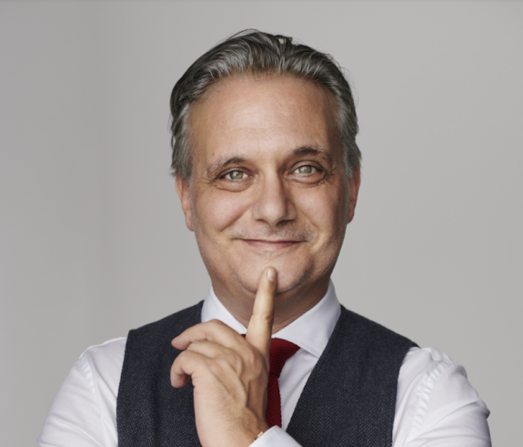 Nyáry Krisztián:„Ha egyszer sok időm és igazán nagy sütőm lenne, nekiállnék Bánffy Miklós Richelieu pulykájának”