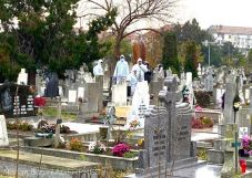 Kihantolták egy három éve elhunyt nő holttestét – a családja gyanakszik, hogy nem koronavírus-fertőzés okozta a halálát