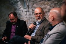 Kelemen Hunor: „Románia és a magyarok legfőbb ellensége George Simion és az AUR”