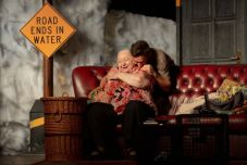 Mácsai Pál és Molnár Piroska az Aradi Kamaraszínház decemberi vendégei között