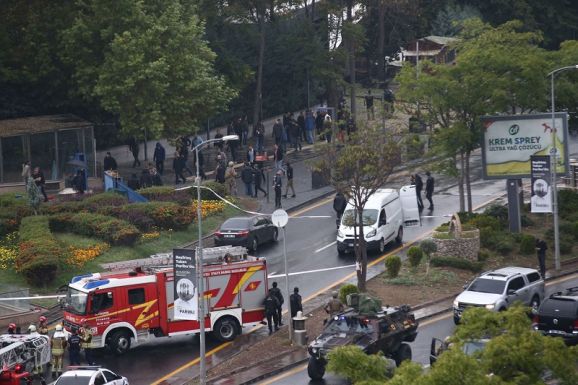 Terroristák robbantottak a török kormányzati negyedben