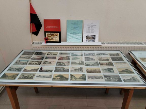 Régi képeslapokon idézték fel Csíkszereda történetét