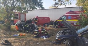 Szörnyű baleset Nagyszalontánál – két személy meghalt, hárman kórházba kerültek