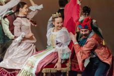 Székely táncbemutató Magyarországon és Felvidéken