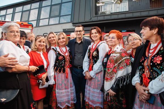 Lengyel választás exit poll: Az eddig kormányzó Jog és Igazságosság párt kapta a legtöbb szavazatot