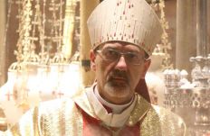 A jeruzsálemi pátriárka felajánlotta magát a túszul ejtett izraeli gyerekekért cserébe