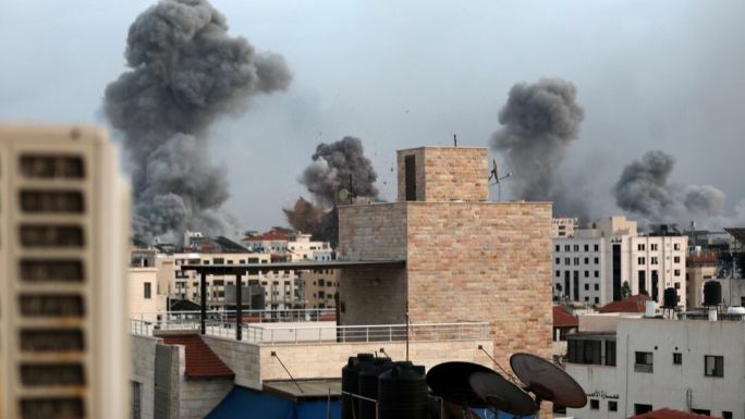 Elengedné a Hamász a civil túszokat, cserébe Gáza bombázásának leállításáért