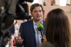 „Ez a világ nem viseli el az idealistákat” – Interjú Madarász Istivel, a Tündérkert rendezőjével