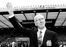 Elhunyt Bobby Charlton