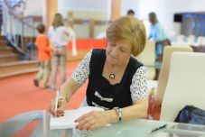 Meggyilkolták Bagdy Emőke pszichológus fiát Amerikában