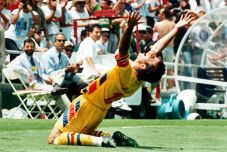 Utoljára együtt – gálameccsen búcsúzik a romániai labdarúgás aranygenerációja