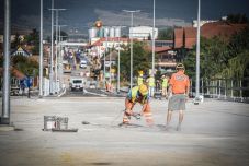 Csíkszereda önkormányzata alapfokon újabb pert nyert a vasúti felüljáró ügyében