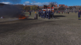 Mindig oda sietnek, ahonnan más menekül – Önkéntes tűzoltók versengtek Csíkkarcfalván