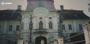 Teljes körű felújítás kezdődött a gernyeszegi Teleki-kastélyban