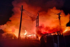 Tűz Madéfalván: hét garázsra terjedtek át a lángok