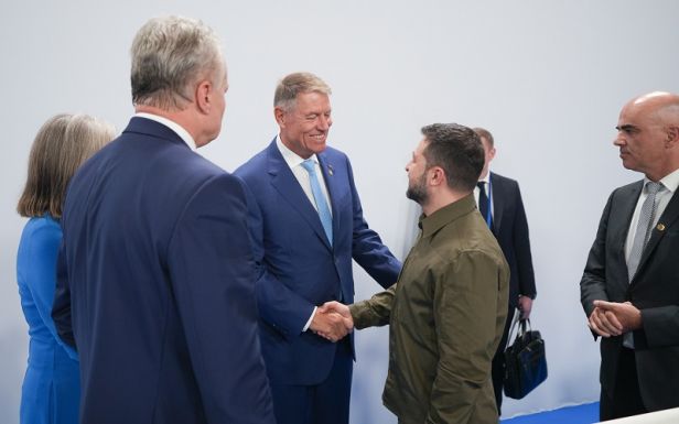 Zelenszkij további katonai támogatást kért Granadában az európai országoktól