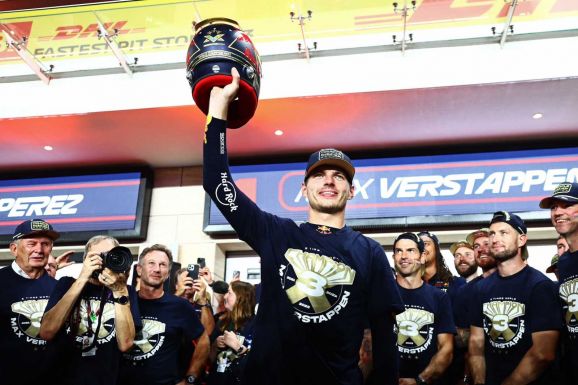Forma-1: az immár háromszoros világbajnok Max Verstappen rajt-cél győzelmet aratott Katarban
