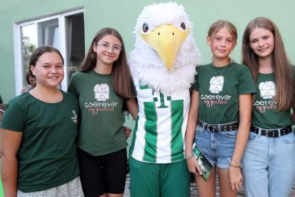 Fehér megyében játszott, helybeli magyarokkal találkozott a Fradi női labdarúgócsapata