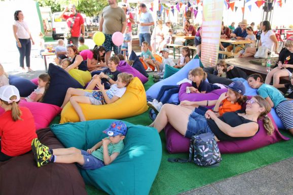 Családias hangulatban zajlott a nagybányai Főtér Fesztivál