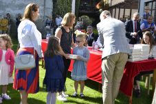 Jelképes ajándékot kaptak a Rákóczi Szövetségtől a máramarosi diákok