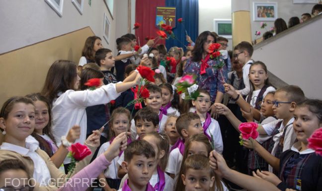 Egy év után máris felmerült, hogy mégsem osztanák modulokra a tanévet