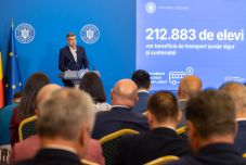 Ciolacu tisztességes munkáért tisztességes bért ígér a tanároknak