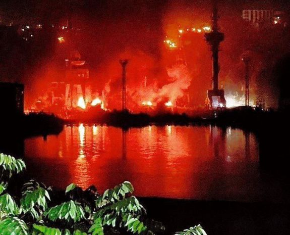 Rakétákkal találták telibe az ukránok az orosz flotta krími hajógyárát