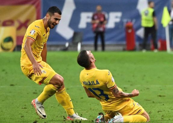 EB-selejtező: botrányos mérkőzésen győzte le Románia Koszovót