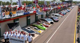 Ausztráliában próbálják ki a kolozsvári egyetemisták napenergia hajtotta autóját