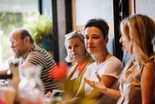 Női Jogvédő Ügyelettel szállnak harcba a nőkért