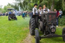 Kovászna megye: ismét burrognak a traktorok Csernátonban