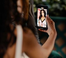 Emberkereskedelem online is – Hogyan védjük meg a gyerekeket?