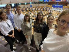 Brüsszelben jártak az Örökségünk Őrei verseny díjazottjai