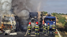 Szörnyű baleset: két autóbusz és egy kamion ütközött