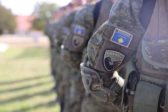 Éleződik a feszültség - Fegyvereket találtak a koszovói lövöldözés helyszínén a rendőrök