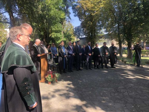 Első tanévnyitó a Sapientia önálló sepsiszentgyörgyi karán – Kezdődik az egyetemi campus építése is