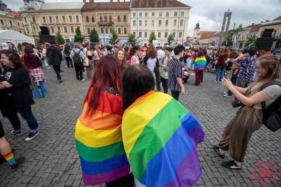 Kulturális különbségekre hivatkozva húzná az időt Románia, mielőtt elismeri az azonos neműek házasságát