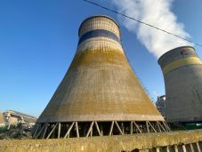 Felrobbantották az Azomureș egyik hűtőtornyát