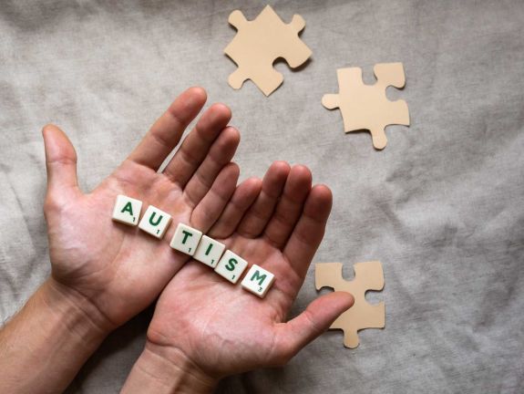 Új egészségügyi program az autizmus spektrumzavarral diagnosztizáltaknak