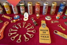 Érdekesebbnél érdekesebb tárgyak – Sörrel kapcsolatos kiállítás nyílt Kézdivásárhelyen