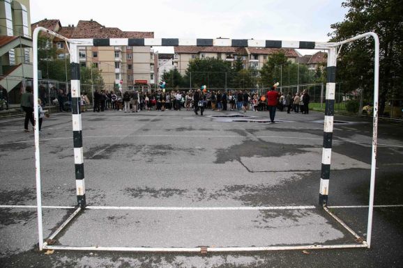 Törvényt módosítana az RMDSZ, hogy az iskolaigazgatóknak legyen nagyobb a fizetése