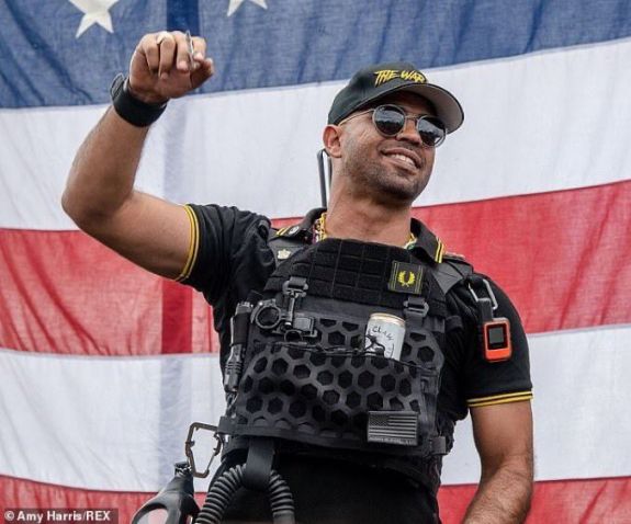 Huszonkét év börtönt kapott a 2021. január 6-i zavargásokat irányító Proud Boys-vezető