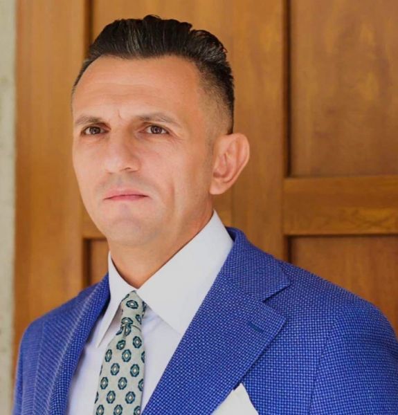 Nem viselt bukósisakot, ez okozta a halálát annak a tűzoltónak, aki a crevediai töltőállomás engedélyét is visszavonta