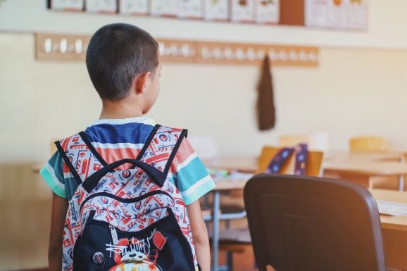 Küzdelem a korai iskolaelhagyás ellen: a gyerek érezze jól magát az iskolában