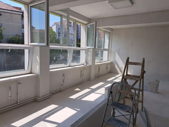 Mosdók már vannak, de továbbra is sok Bihar megyei iskola várja működési engedély nélkül a tanévkezdést