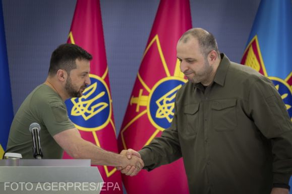 A védelmi tárca iránti bizalom helyreállítását várja Zelenszkij az új minisztertől